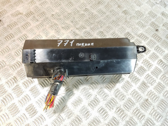 Блок предохранителей моторный Land rover Range rover iv 2013-2021