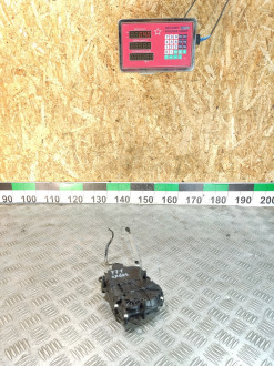 Доводчик Land rover Range rover iv 2013-2021