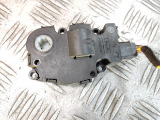 Моторчик заслонки отопителя Land rover Range rover iv 2013-2021