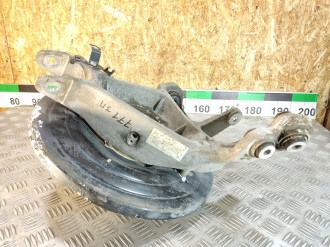 Кулак задний правый Land rover Range rover iv 2013-2021