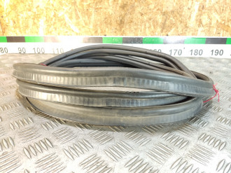 Уплотнитель багажника Land rover Range rover iv 2013-2021