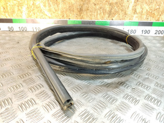 Уплотнитель двери передней правой Land rover Range rover iv 2013-2021