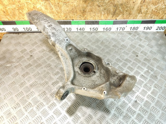 Кулак поворотный передний правый Land rover Range rover iv 2013-2021