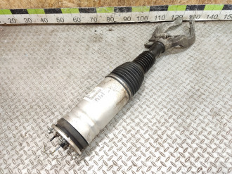 Амортизатор передний правый Land rover Range rover iv 2013-2021