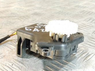 Моторчик заслонки отопителя Land rover Range rover iv 2013-2021