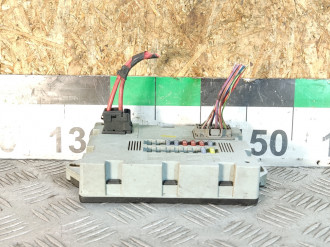 Блок предохранителей на батареи Land rover Range rover iv 2013-2021