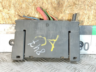 Блок предохранителей моторный Land rover Range rover iv 2013-2021