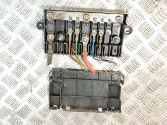 Блок предохранителей моторный Land rover Range rover iv 2013-2021