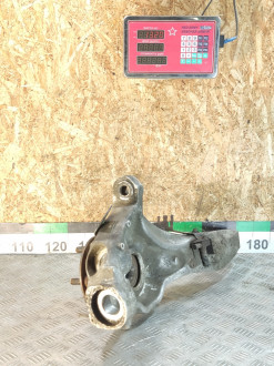 Кулак поворотный передний правый Land rover Range rover iv 2013-2021