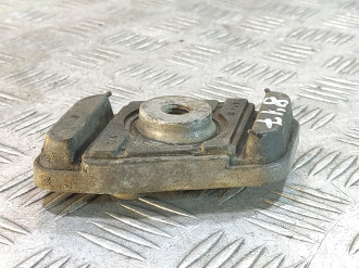 Опора переднего редуктора Land rover Range rover iv 2013-2021