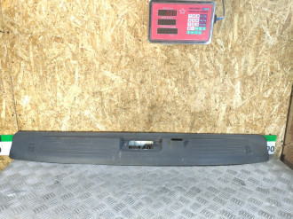 Обшивка крышки багажника Land rover Range rover iv 2013-2021