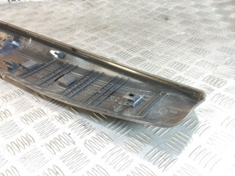 Обшивка крышки багажника Land rover Range rover iv 2013-2021