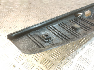 Обшивка крышки багажника Land rover Range rover iv 2013-2021