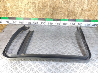 Накладка стекла двери задней левой Land rover Range rover iii 2002-2012