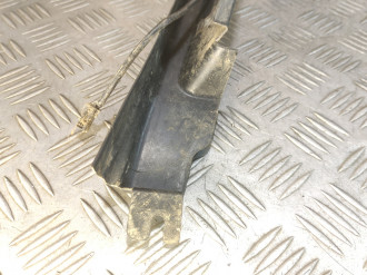Накладка стекла двери задней левой Land rover Range rover iii 2002-2012