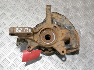 Кулак поворотный передний правый Lexus Rx 1998 2003