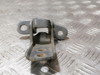 Петля двери передней правой верхняя Lexus Rx 1998 2003