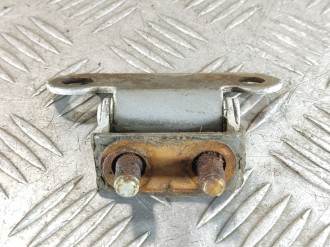 Петля багажника правая Lexus Rx 1998 2003