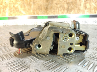 Замок двери передней правой Lexus Rx 2003-2009