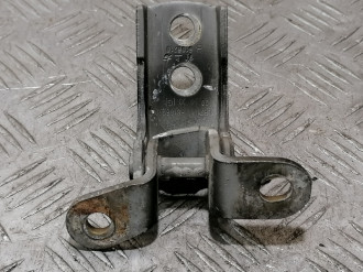 Петля двери передней правой верхняя Lifan Solano 2010-2016