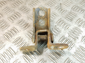 Петля двери передней правой верхняя Lifan Solano 2010-2016