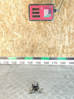 Петля двери передней левой верхняя Lifan Solano 2010-2016