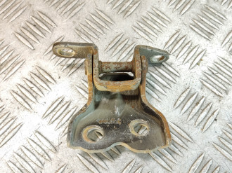 Петля двери передней левой нижняя Lifan Solano 2010-2016