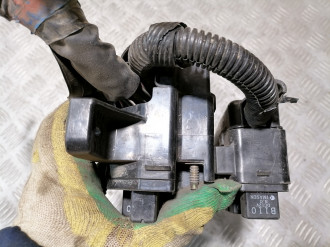 Блок предохранителей моторный Mazda Mpv LW ЛВ