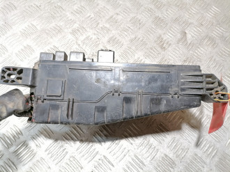 Блок предохранителей моторный Mazda Mpv LW ЛВ