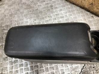 Подлокотник Mazda Cx7 2007-2012