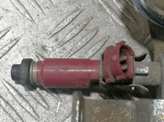 Форсунка двигателя Mazda 3 BK бк