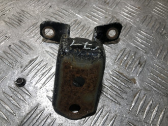 Петля двери передней правой нижняя Mazda Cx7 2007-2012