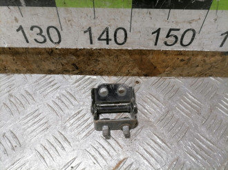 Петля багажника правая Mazda Cx7 2007-2012