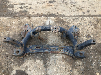 Балка подмоторная Mazda Mpv LW ЛВ