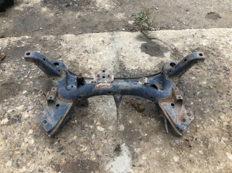 Балка подмоторная Mazda Mpv LW ЛВ