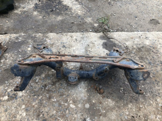 Балка подмоторная Mazda Mpv LW ЛВ