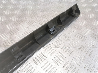 Молдинг двери передней левой Mazda Cx7 2007-2012