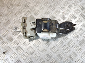Ремень безопасности центральный задний Mazda Cx7 2007-2012