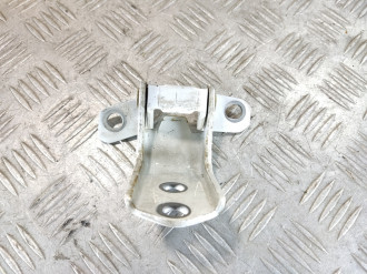 Петля двери задней правой нижняя Mazda Cx7 2007-2012