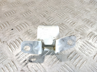 Петля двери задней левой нижняя Mazda Cx7 2007-2012