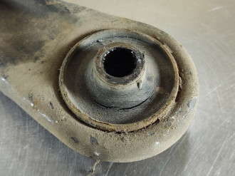 Рычаг передний правый нижний Mazda Carol 2004-2009