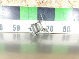 Петля двери задней правой верхняя Mazda Carol 2004-2009