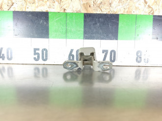 Петля двери задней правой нижняя Mazda Carol 2004-2009