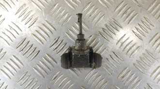 Цилиндр тормозов рабочий Mazda Carol 2004-2009