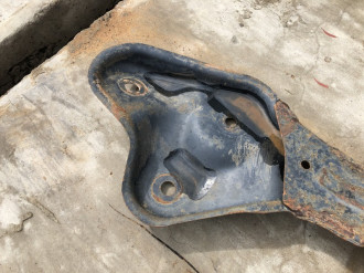 Балка передняя поперечная Mazda Cx7 2007-2012
