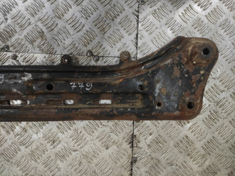 Балка передняя поперечная Mazda Mpv LW ЛВ