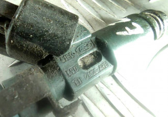 Форсунка двигателя Mazda Mpv LW ЛВ