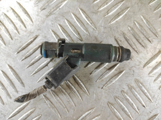 Форсунка двигателя Mazda Mpv LW ЛВ