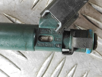 Форсунка двигателя Mazda Mpv LW ЛВ