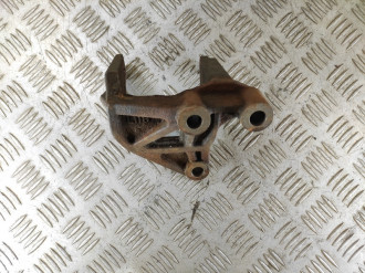 Кронштейн кпп Mazda Mpv LW ЛВ